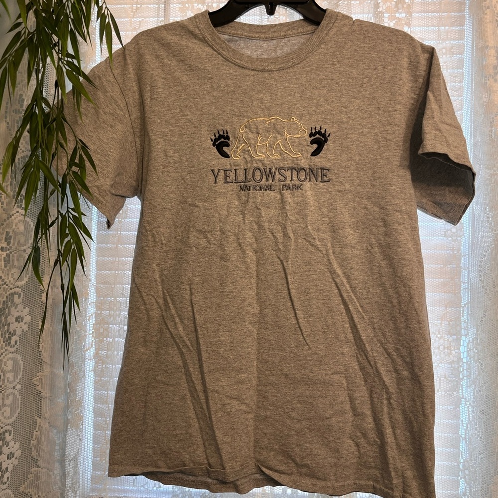 Unisex Yellowstone National Park Tee